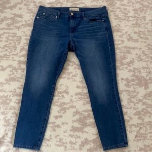 Gap True Skinny Blue Jeans